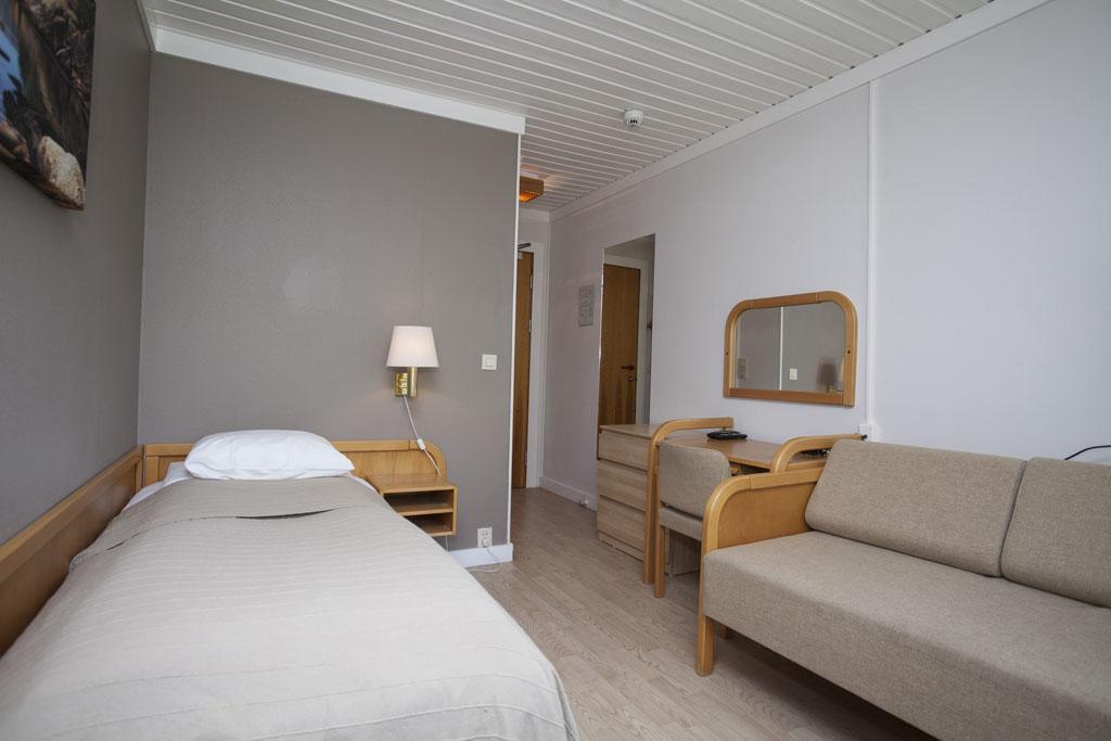 Kjøpsvik Stetind Hotel מראה חיצוני תמונה